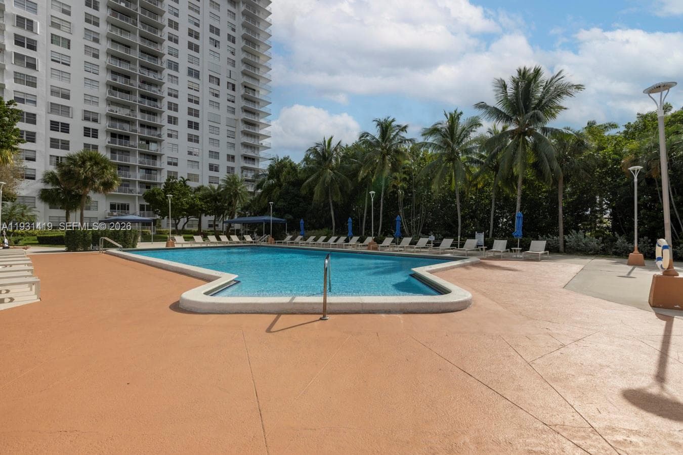 2801 NE 183 ST # 301W, Aventura FL 33160 — 29