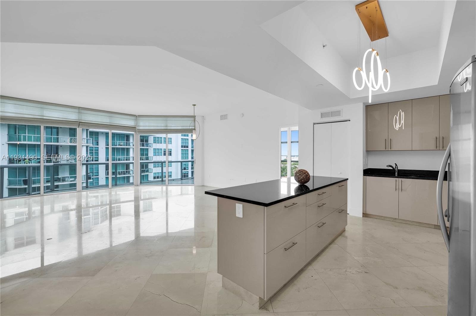 3131 NE 188th St # 1005, Aventura FL 33180 — 6