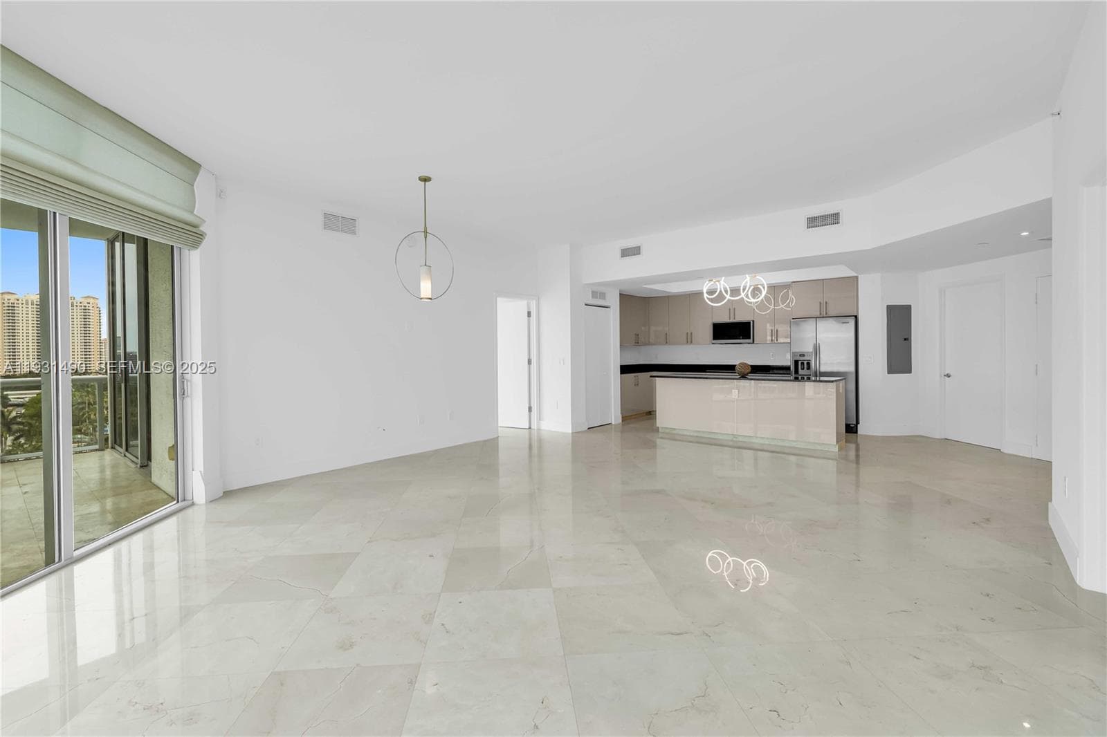 3131 NE 188th St # 1005, Aventura FL 33180 — 17