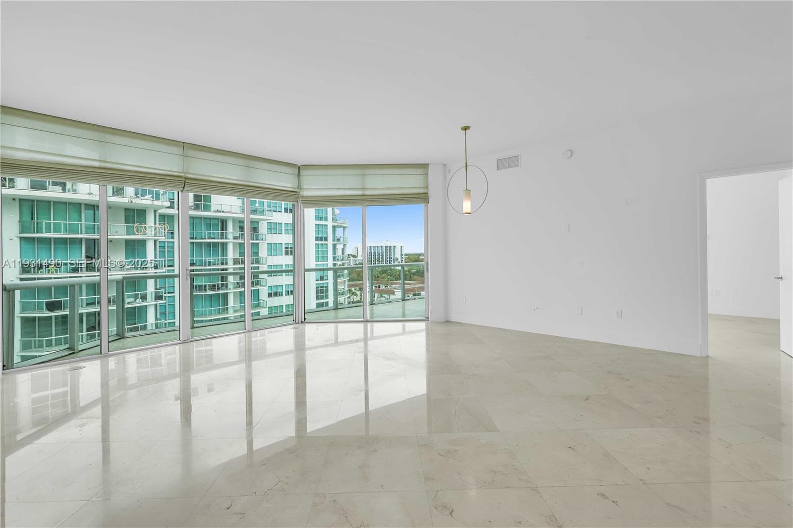 3131 NE 188th St # 1005, Aventura FL 33180 — 18