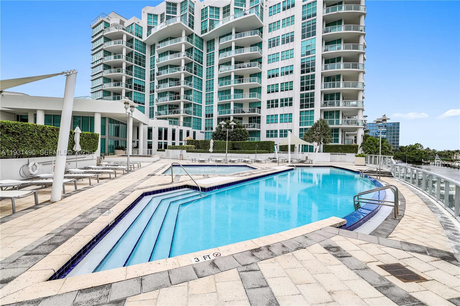 3131 NE 188th St # 1005, Aventura FL 33180 — 39