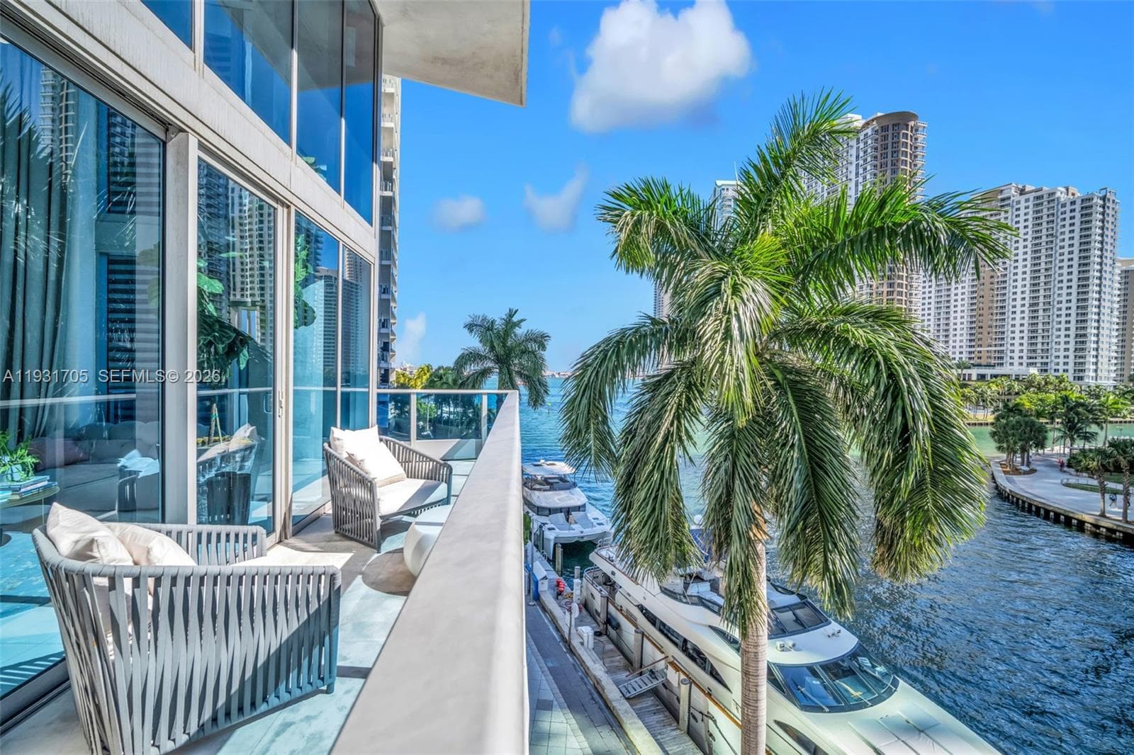 200 Biscayne Boulevard Way # 309, Miami FL 33131 — 13