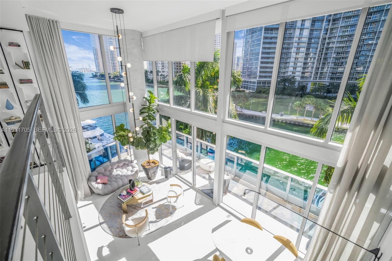 200 Biscayne Boulevard Way # 309, Miami FL 33131 — 1