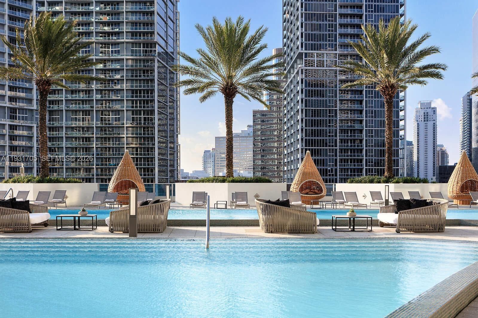 200 Biscayne Boulevard Way # 309, Miami FL 33131 — 31