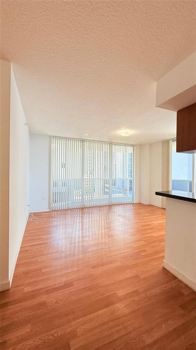 601 NE 23rd Street # 902, Miami FL 33137 — 6