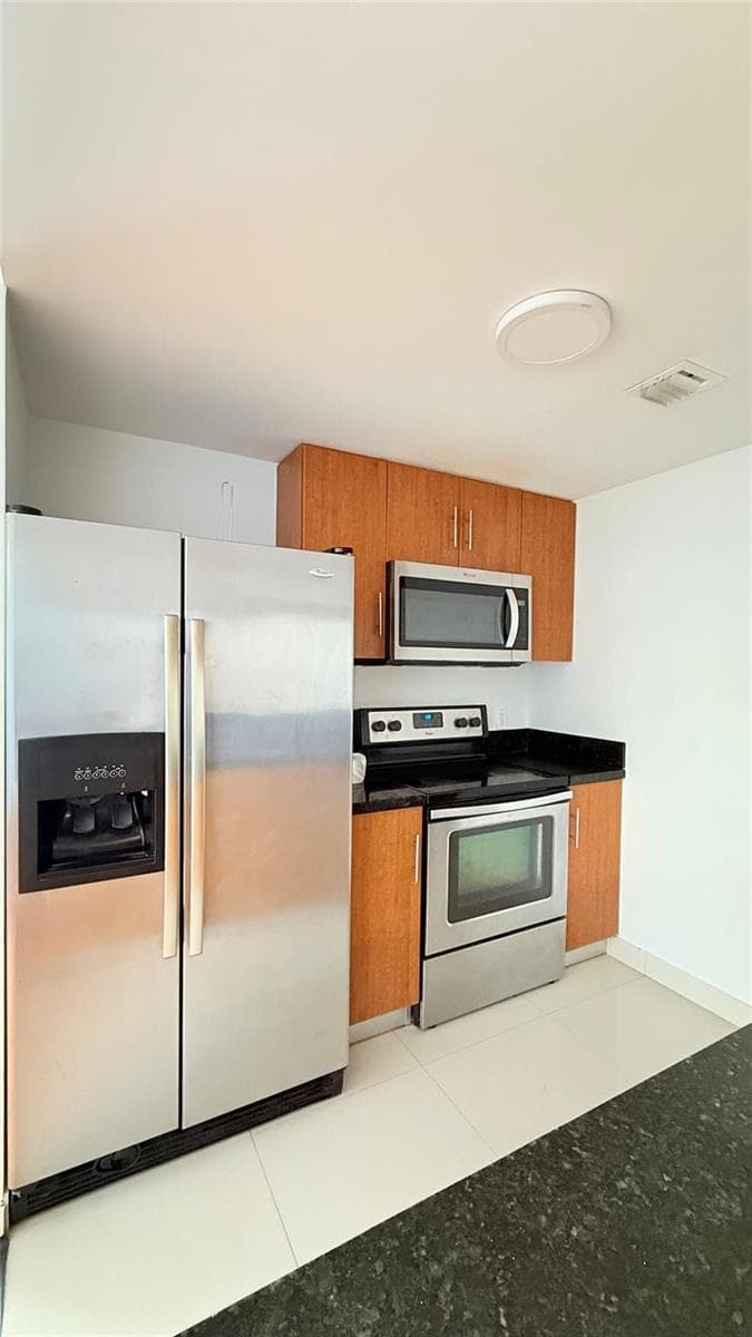 601 NE 23rd Street # 902, Miami FL 33137 — 9