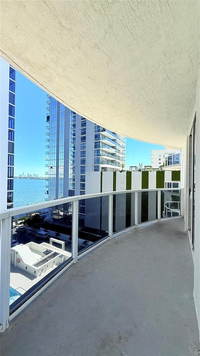 601 NE 23rd Street # 902, Miami FL 33137 — 14