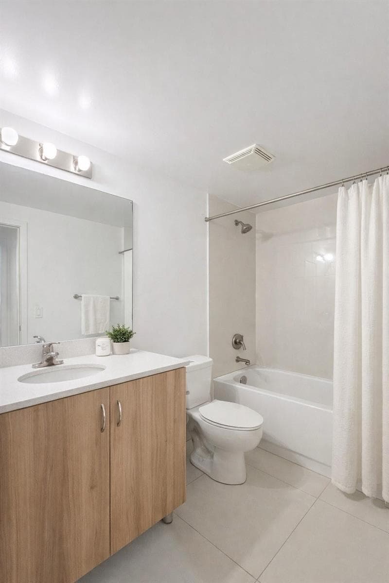 601 NE 23rd Street # 902, Miami FL 33137 — 25
