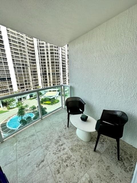 20201 E Country Club Dr # 903, Aventura FL 33180 — 32