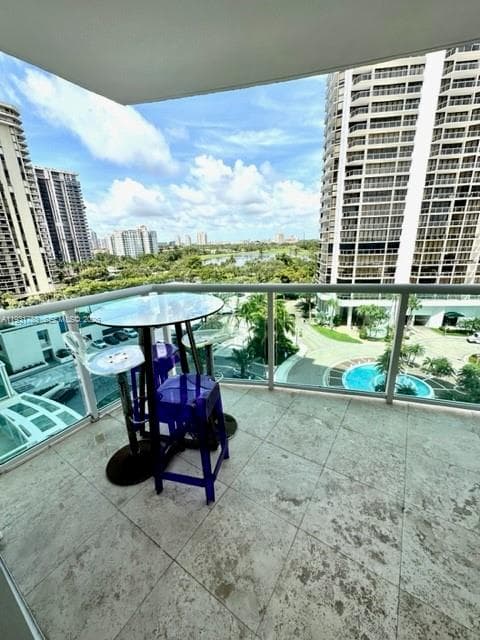 20201 E Country Club Dr # 903, Aventura FL 33180 — 33