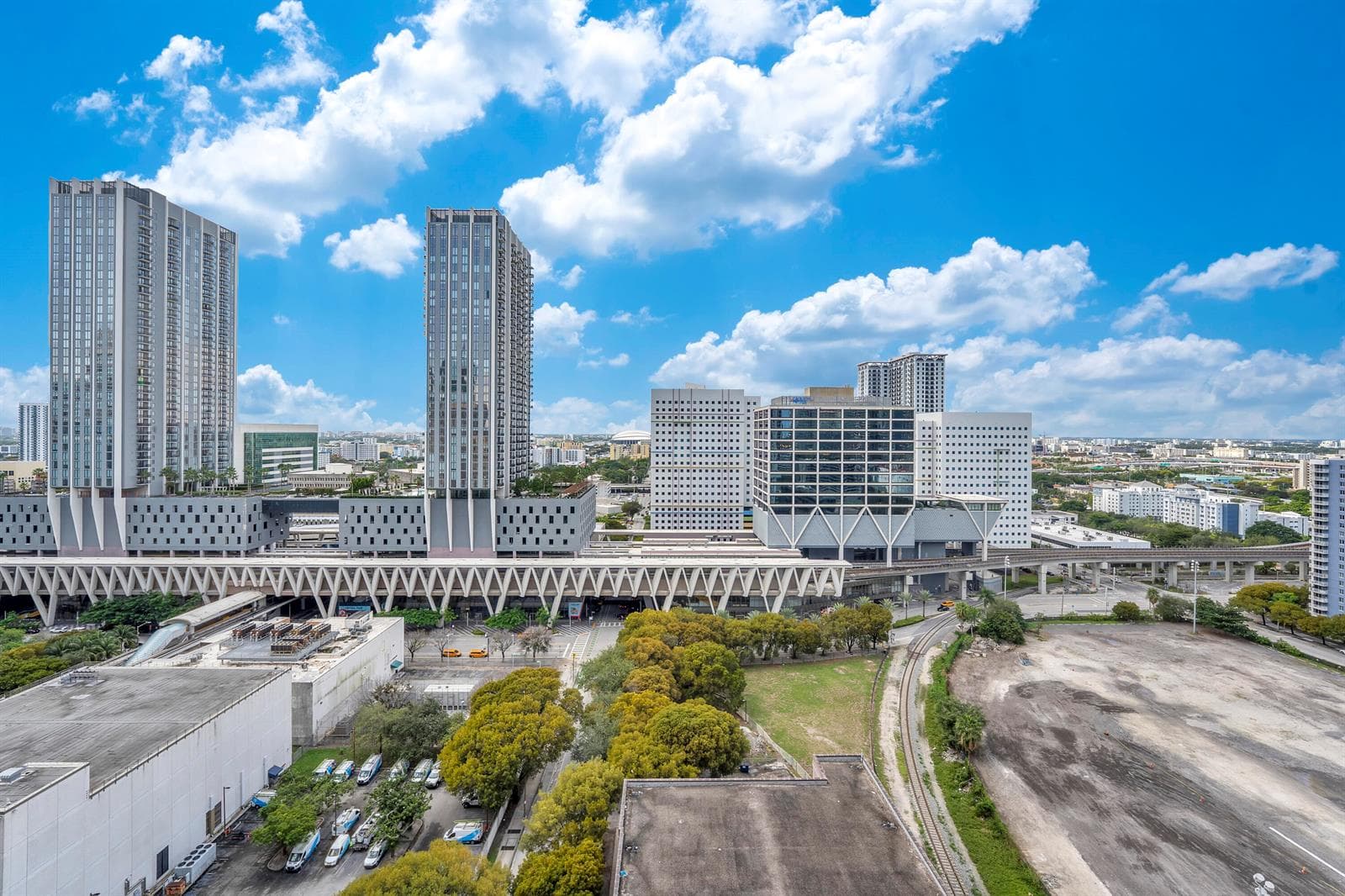 11 NE 6th Street # 2201, Miami FL 33132 — 42
