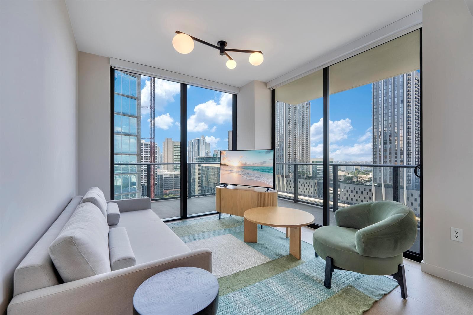 11 NE 6th Street # 2201, Miami FL 33132 — 1