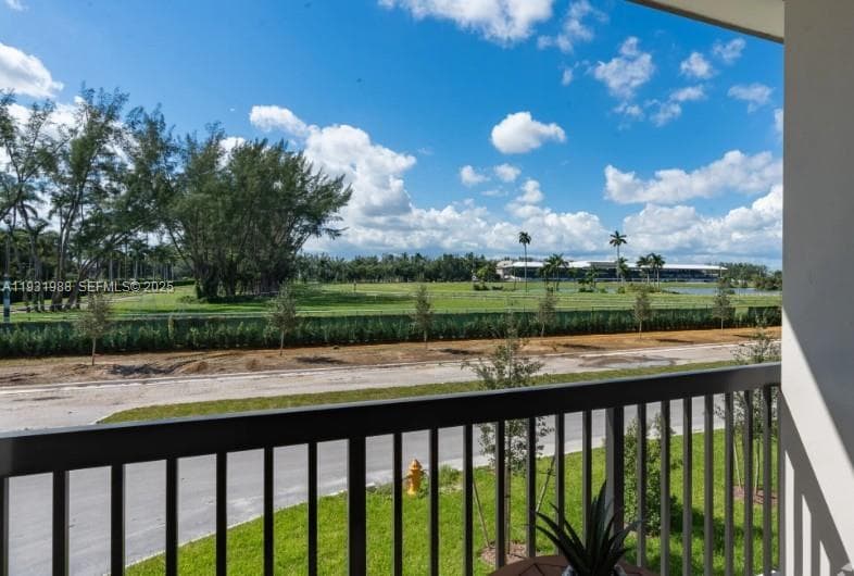2320 E 4th Ave # 102, Hialeah FL 33013 — 5