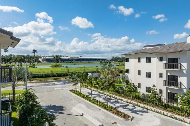 2320 E 4th Ave # 102, Hialeah FL 33013 — 9
