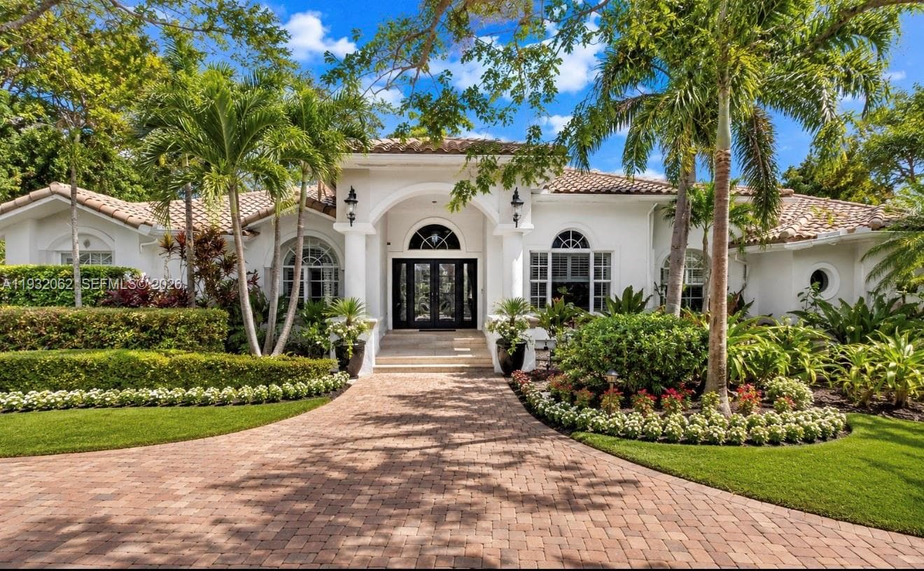 11825 S Mitchell Manor Cir, Pinecrest FL 33156 — 2