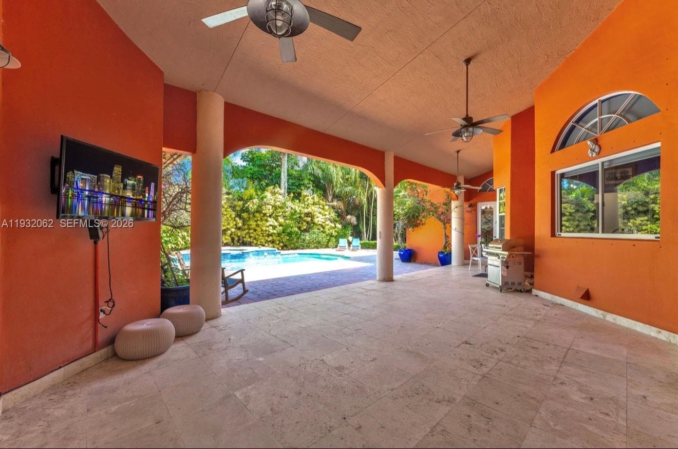 11825 S Mitchell Manor Cir, Pinecrest FL 33156 — 52