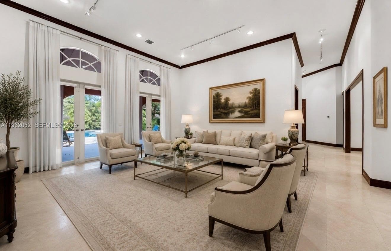 11825 S Mitchell Manor Cir, Pinecrest FL 33156 — 13