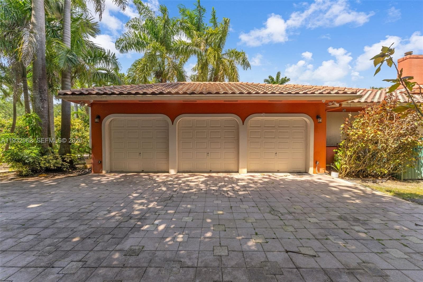 11825 S Mitchell Manor Cir, Pinecrest FL 33156 — 7