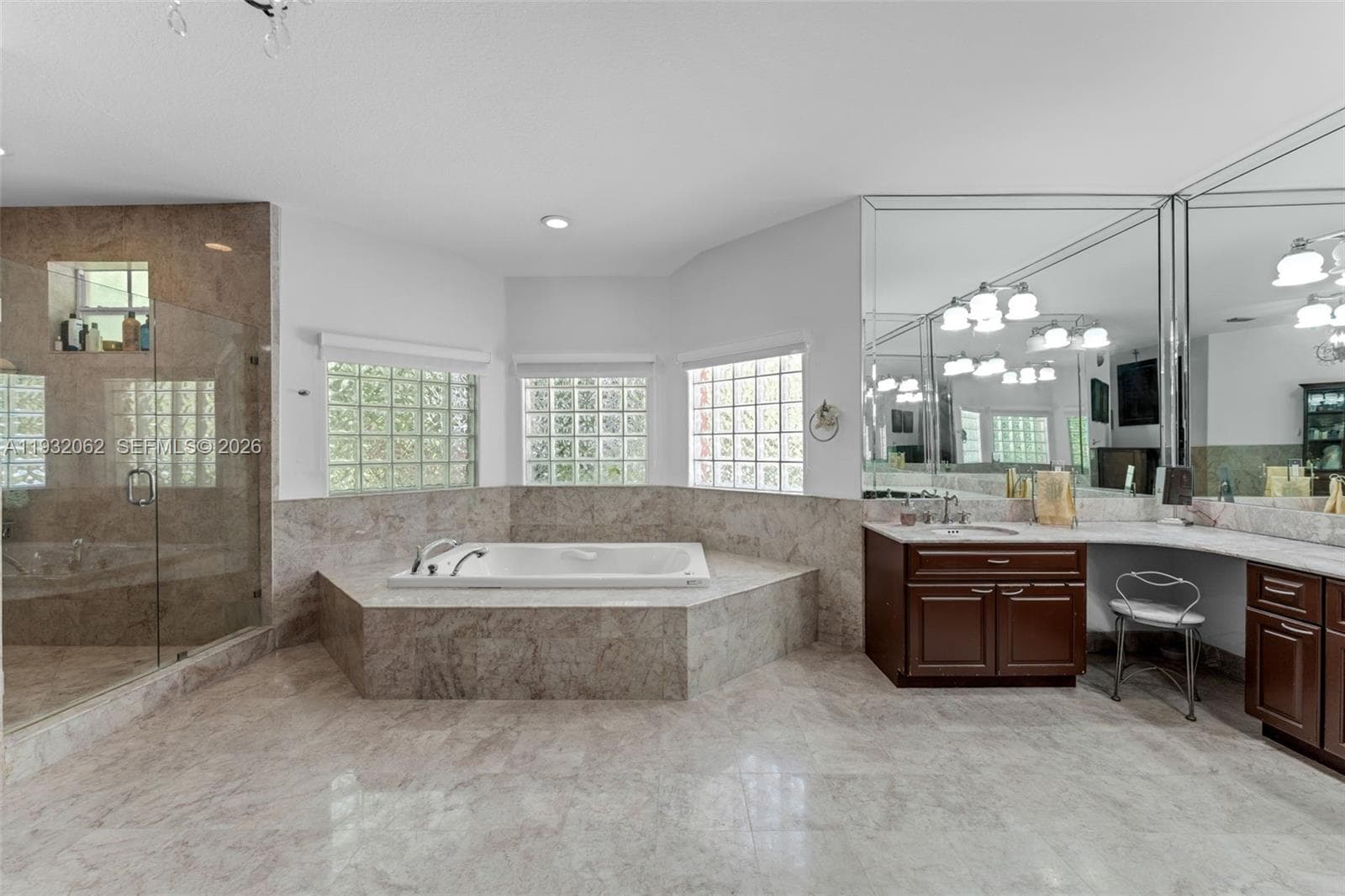 11825 S Mitchell Manor Cir, Pinecrest FL 33156 — 34