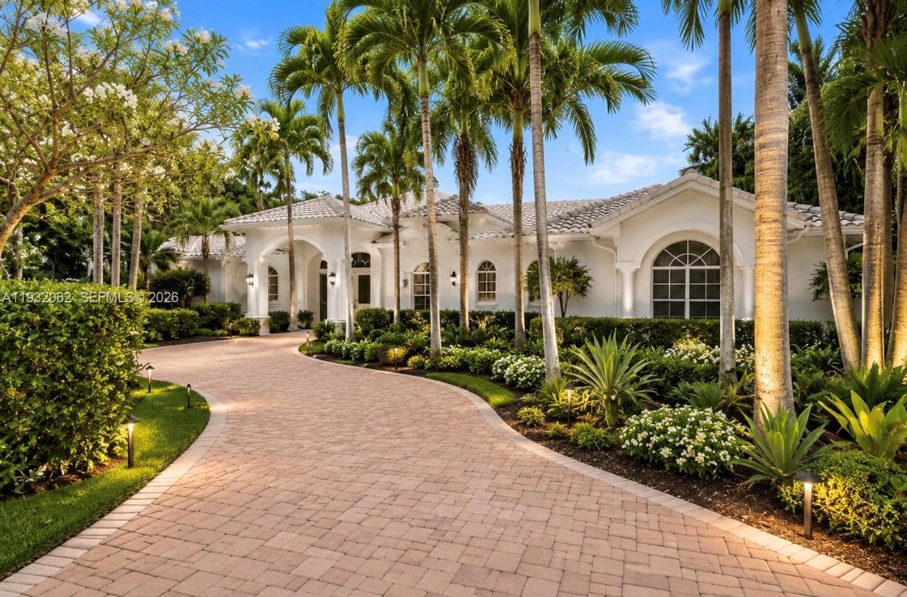 11825 S Mitchell Manor Cir, Pinecrest FL 33156 — 4