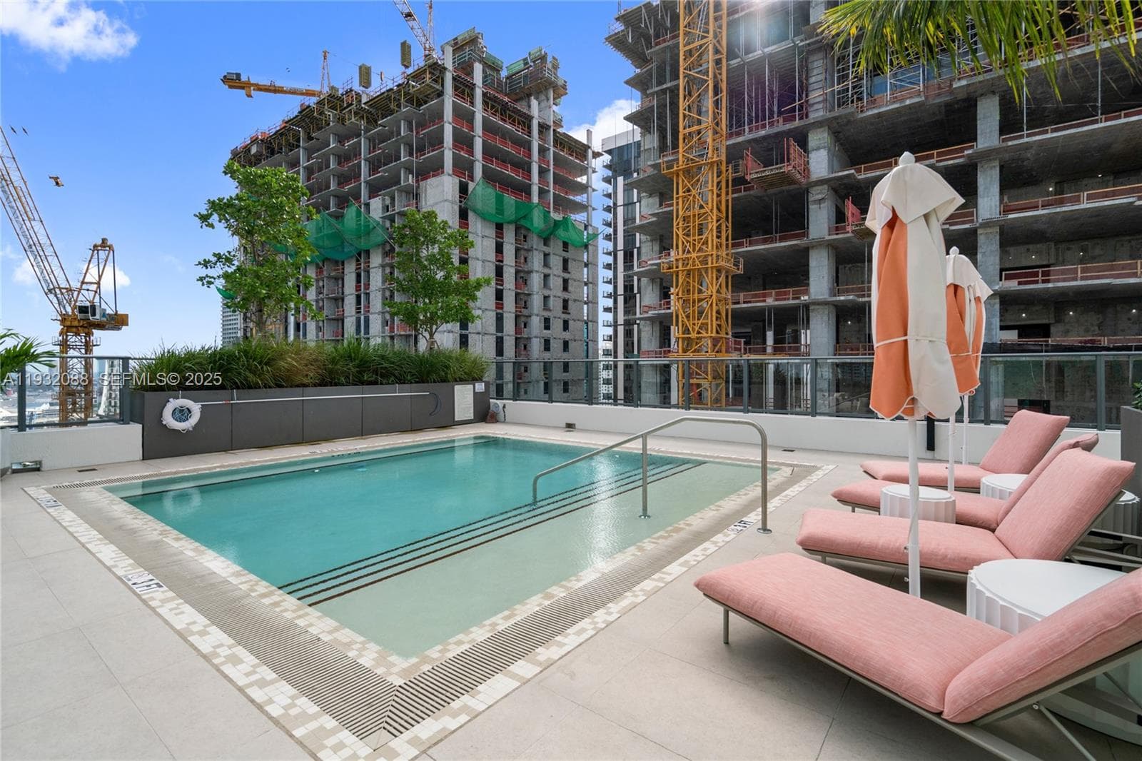 11 NE 6th St # 2005, Miami FL 33132 — 27