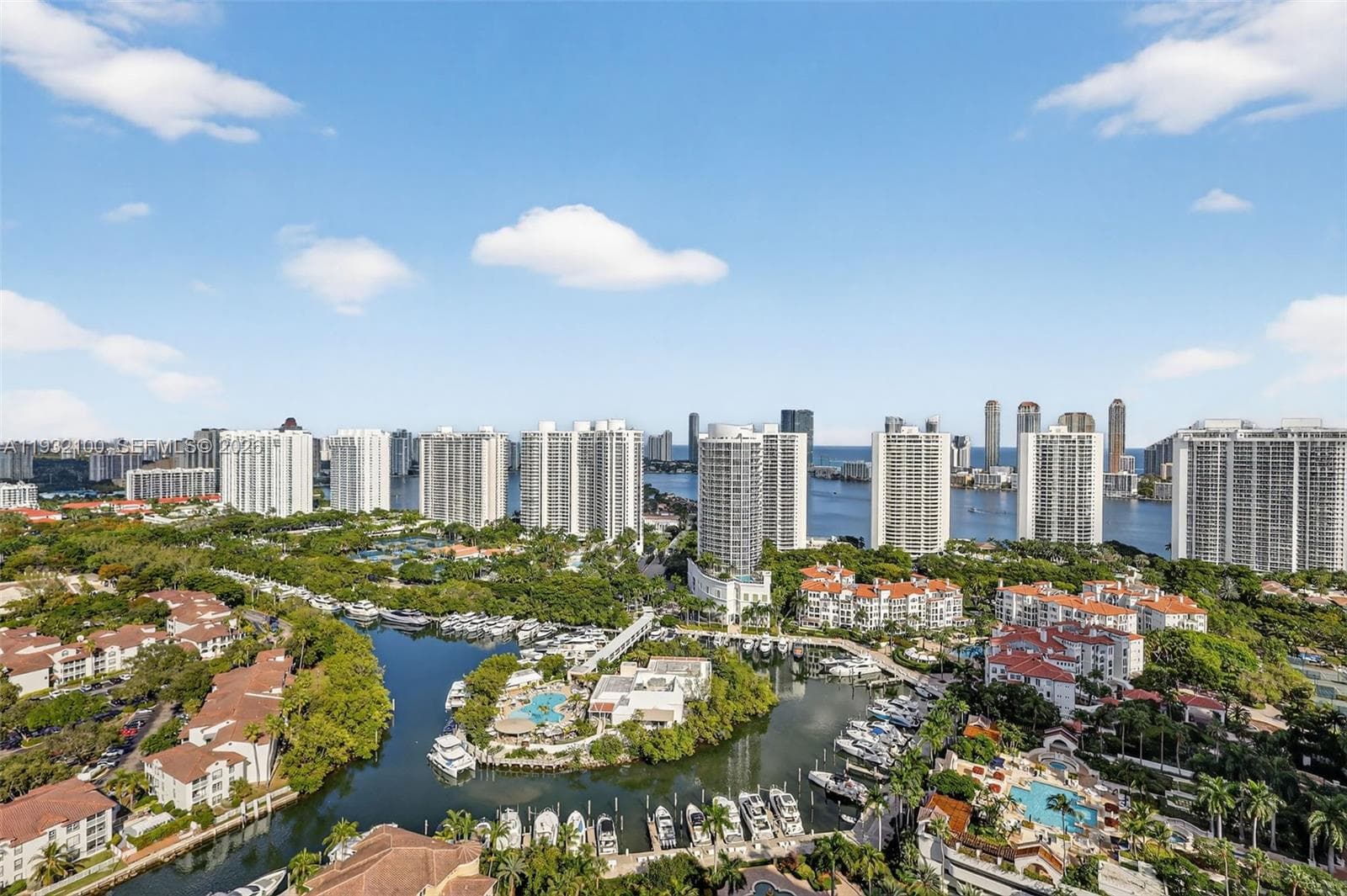 1000 Island Blvd, Aventura FL 33160 — 52