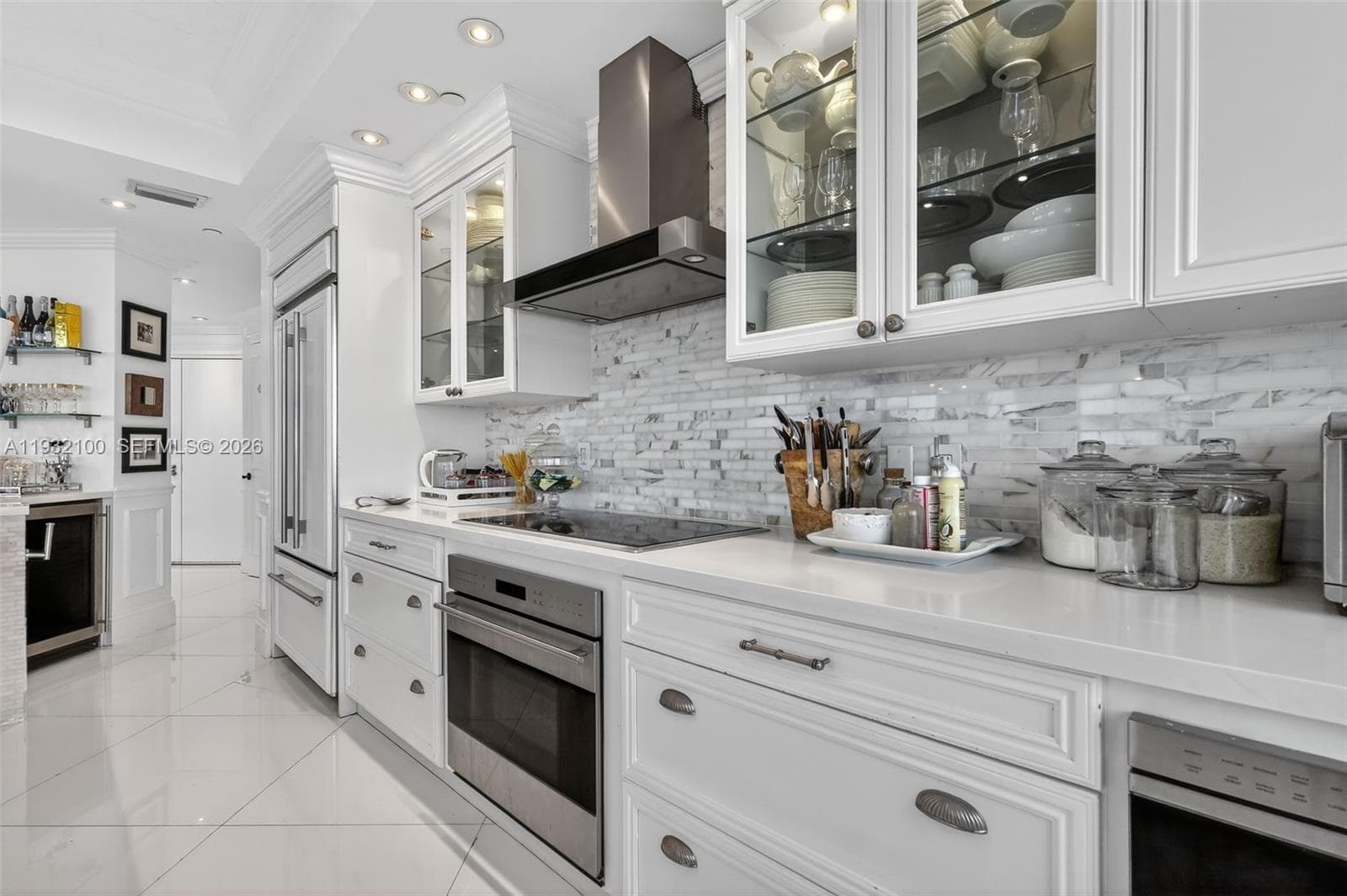 1000 Island Blvd, Aventura FL 33160 — 13
