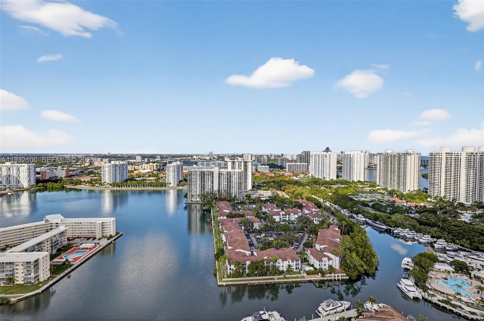 1000 Island Blvd, Aventura FL 33160 — 66