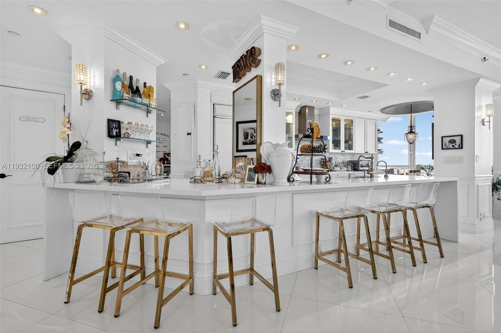 1000 Island Blvd, Aventura FL 33160 — 10