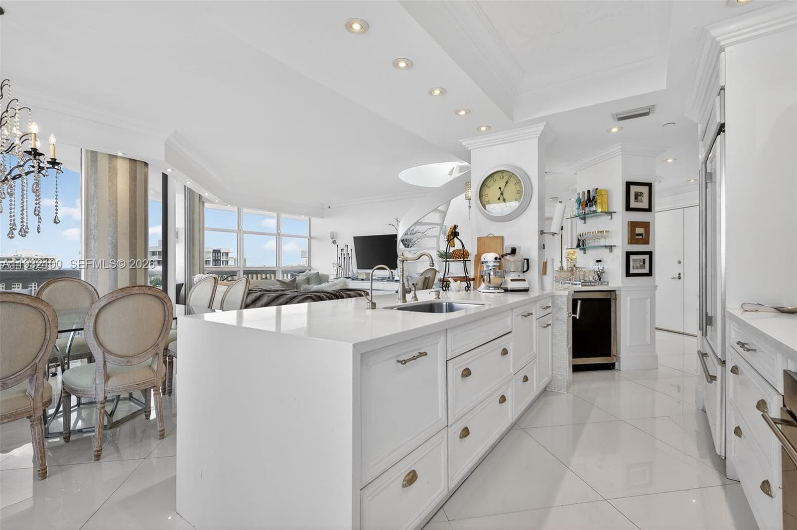 1000 Island Blvd, Aventura FL 33160 — 14