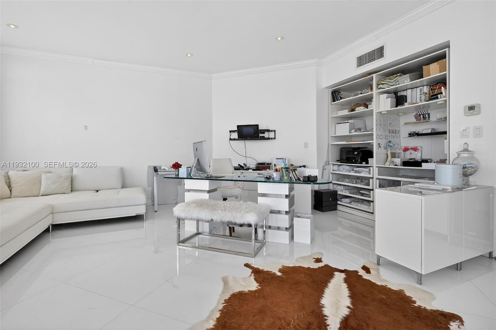 1000 Island Blvd, Aventura FL 33160 — 55