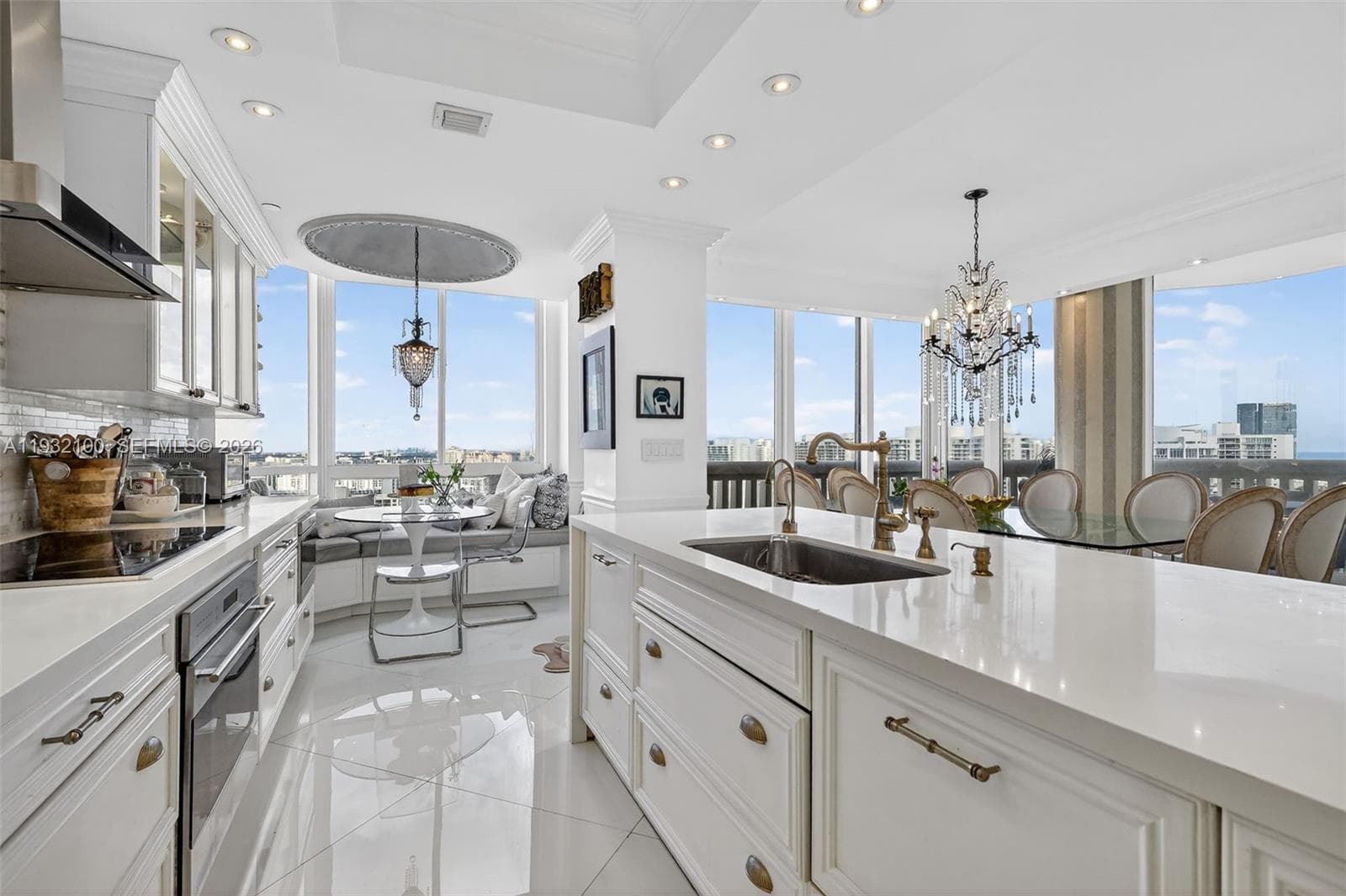 1000 Island Blvd, Aventura FL 33160 — 11