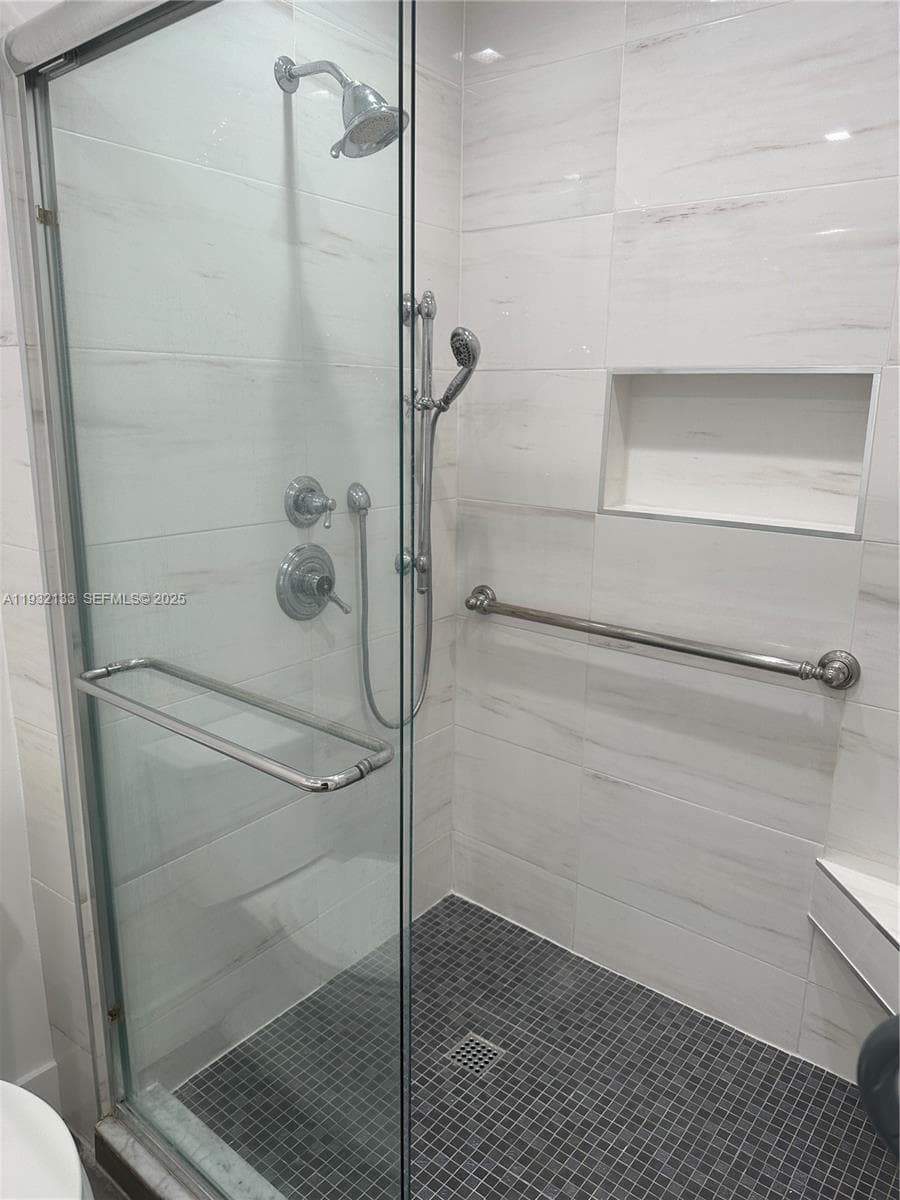 10210 Collins Ave # 306, Bal Harbour FL 33154 — 14