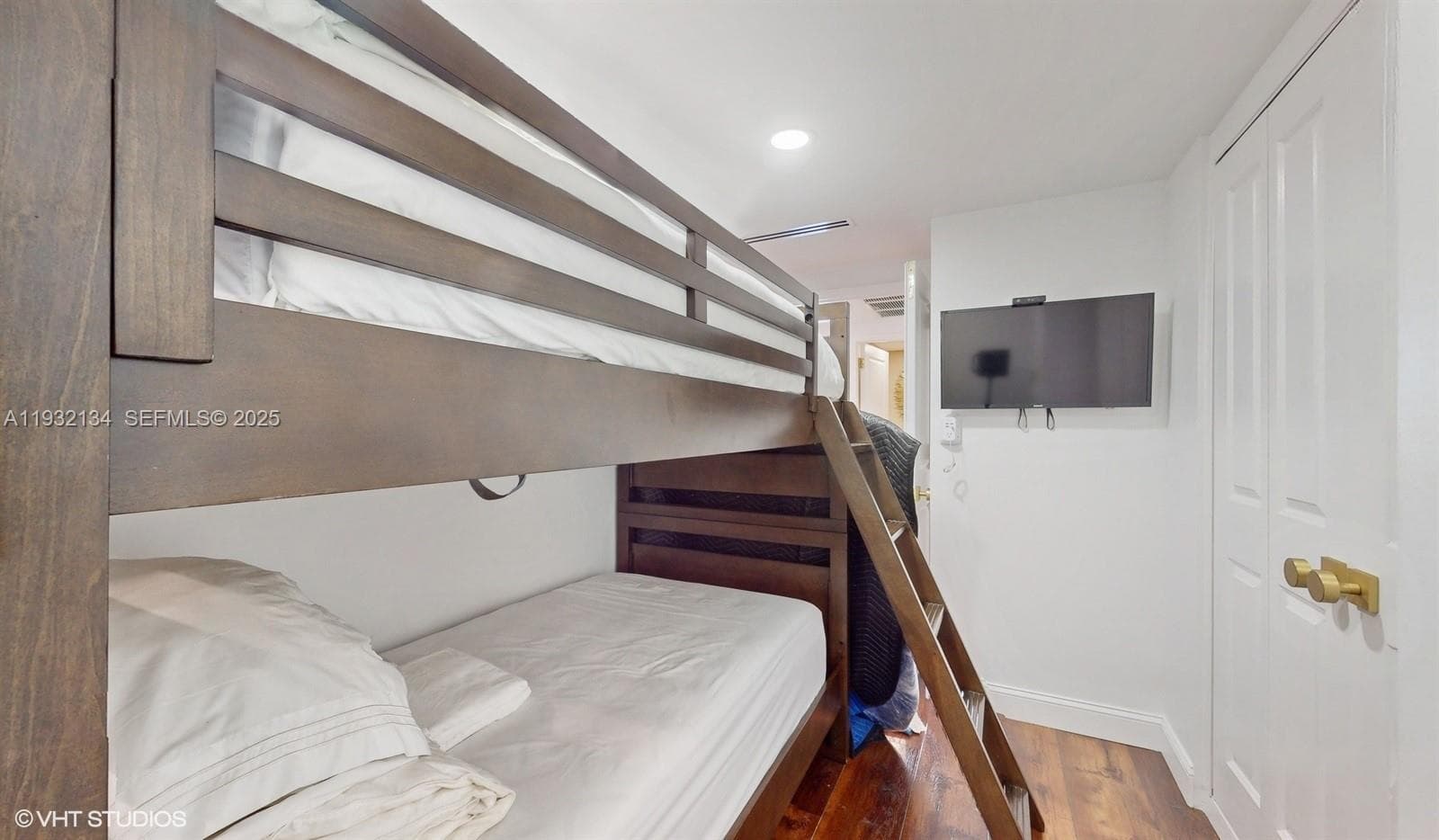 10155 Collins Ave # 410, Bal Harbour FL 33154 — 31