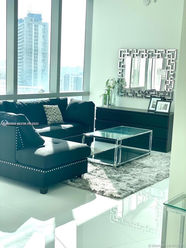 Paramount World Center, Miami, FL — 3