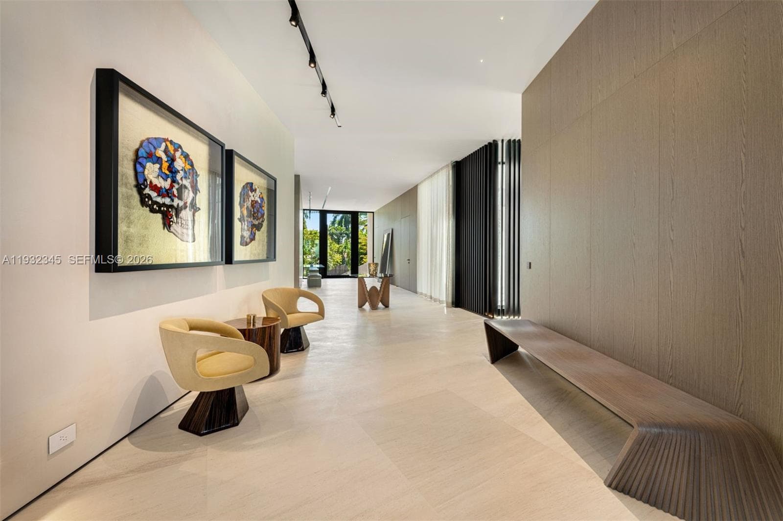 1413 N Venetian Way, Miami FL 33139 — 43