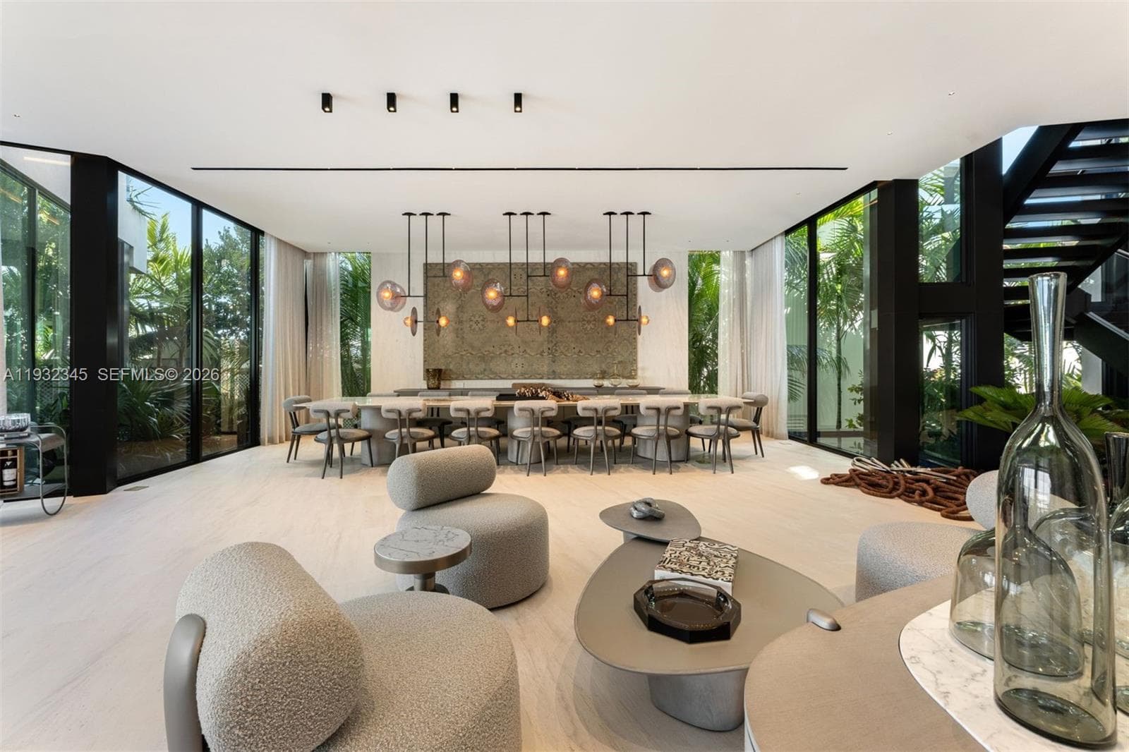 1413 N Venetian Way, Miami FL 33139 — 32