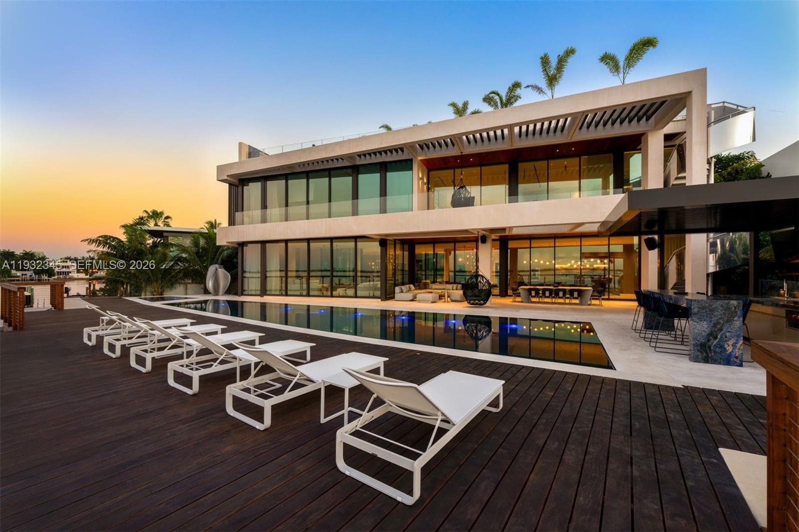 1413 N Venetian Way, Miami FL 33139 — 8