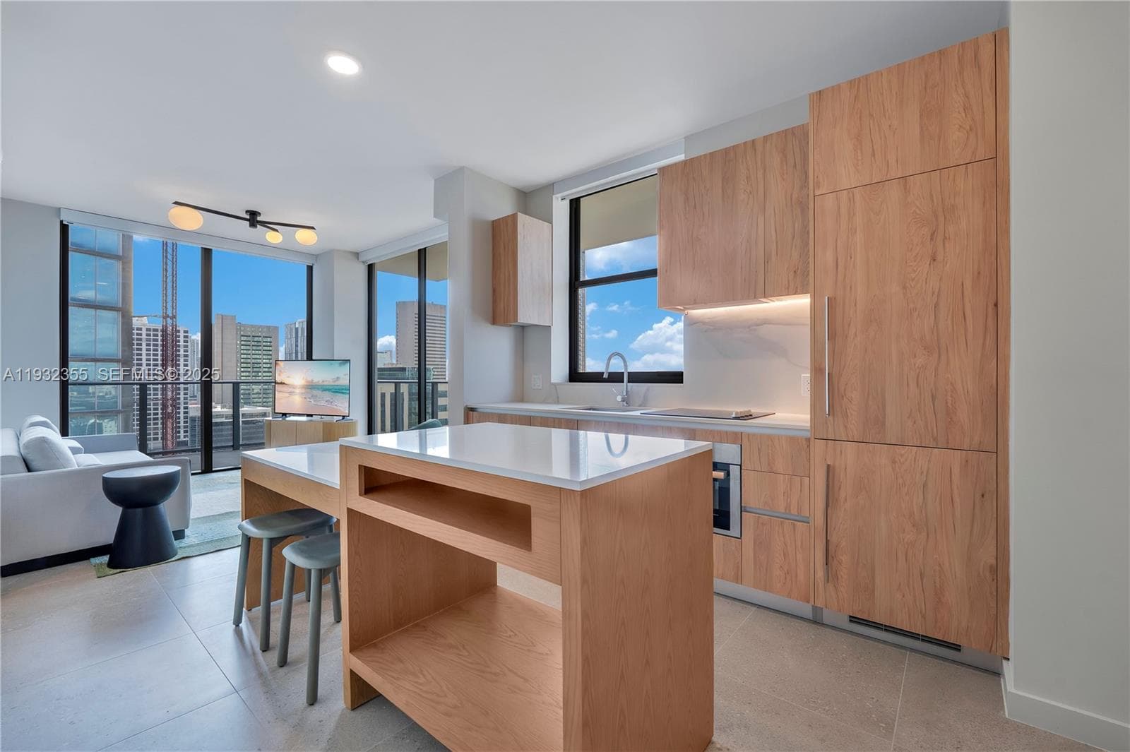 11 NE 6 Street # 2201, Miami FL 33132 — 26
