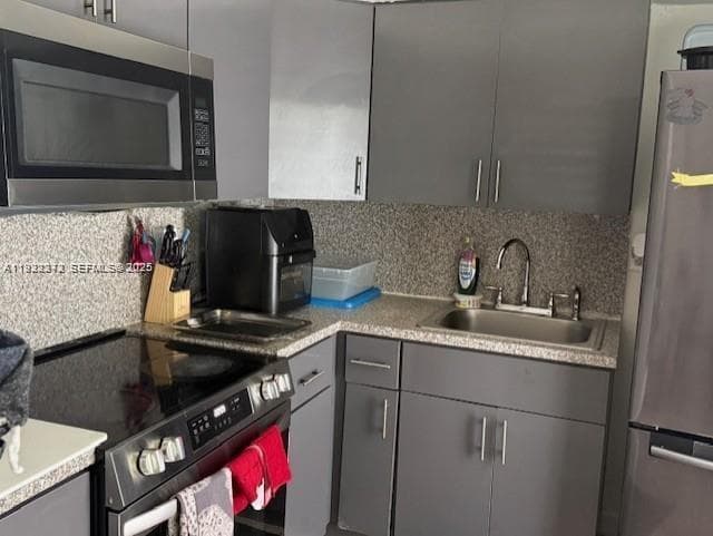 67 NW 34th St, Miami FL 33127 — 3
