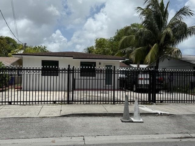 67 NW 34th St, Miami FL 33127 — 1