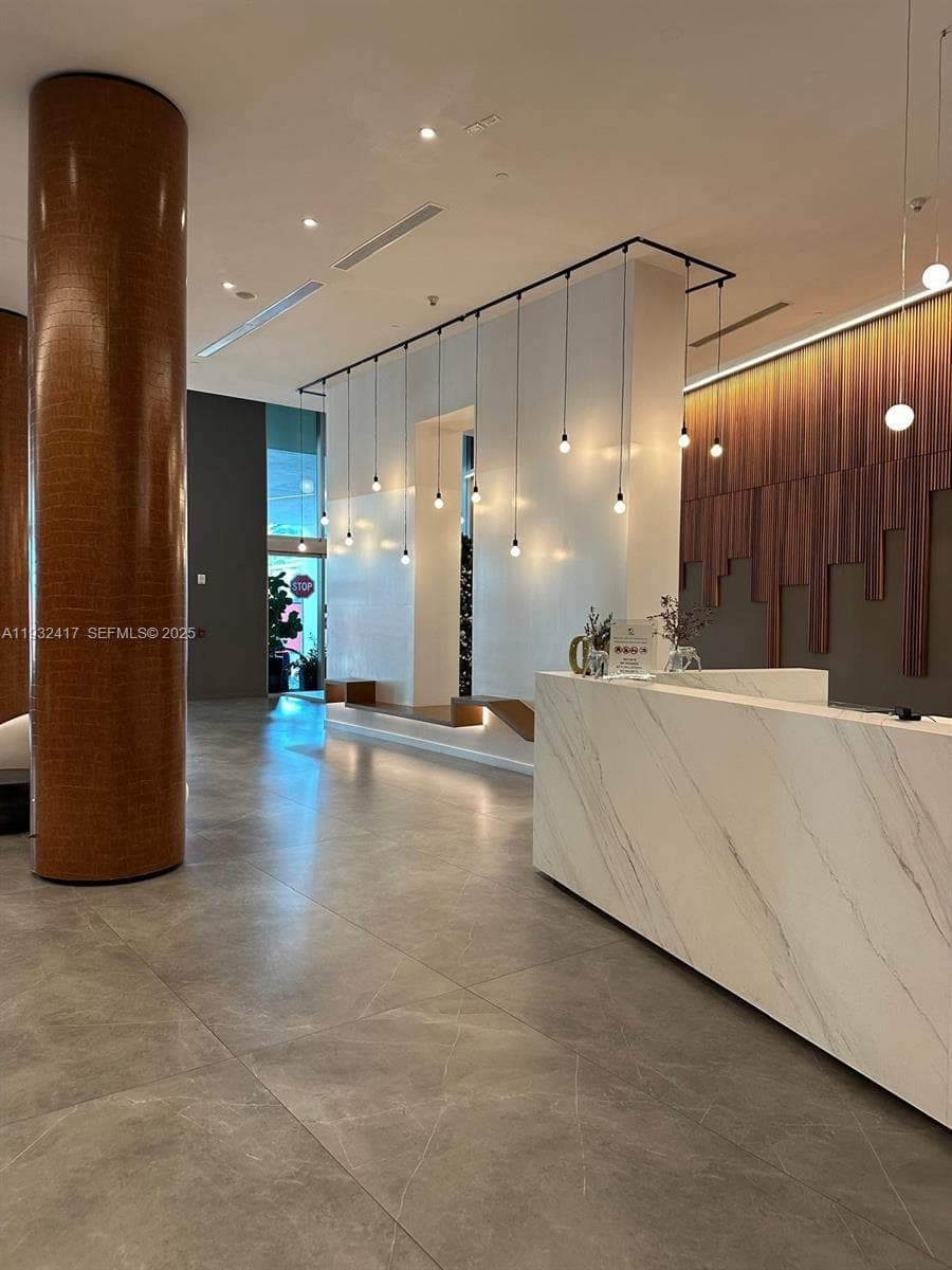350 S Miami Ave # 2913, Miami FL 33130 — 7