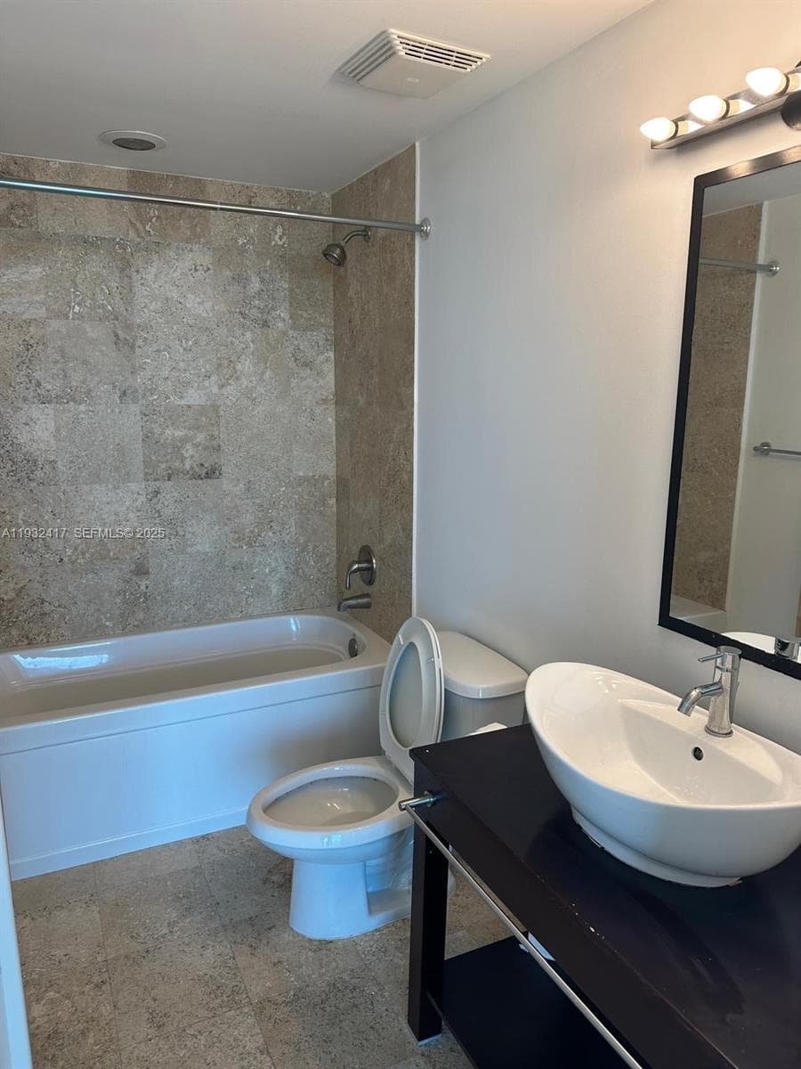 350 S Miami Ave # 2913, Miami FL 33130 — 10