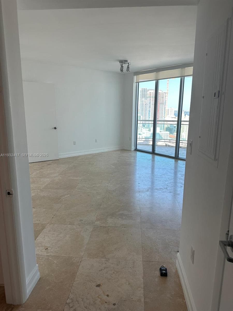 350 S Miami Ave # 2913, Miami FL 33130 — 14