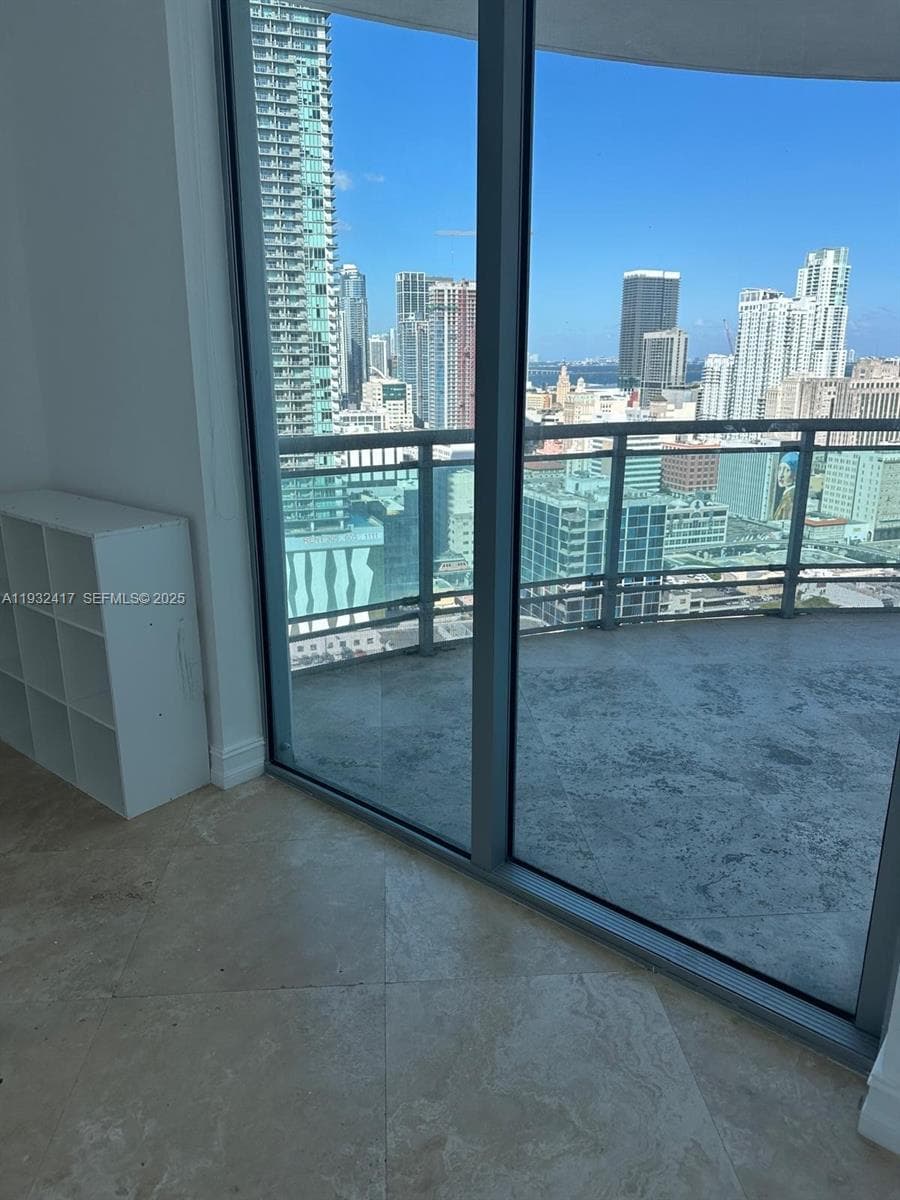 350 S Miami Ave # 2913, Miami FL 33130 — 11