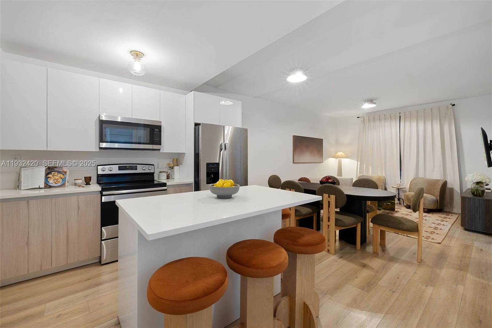 1542 NW 2nd St # 105, Miami FL 33125 — 8