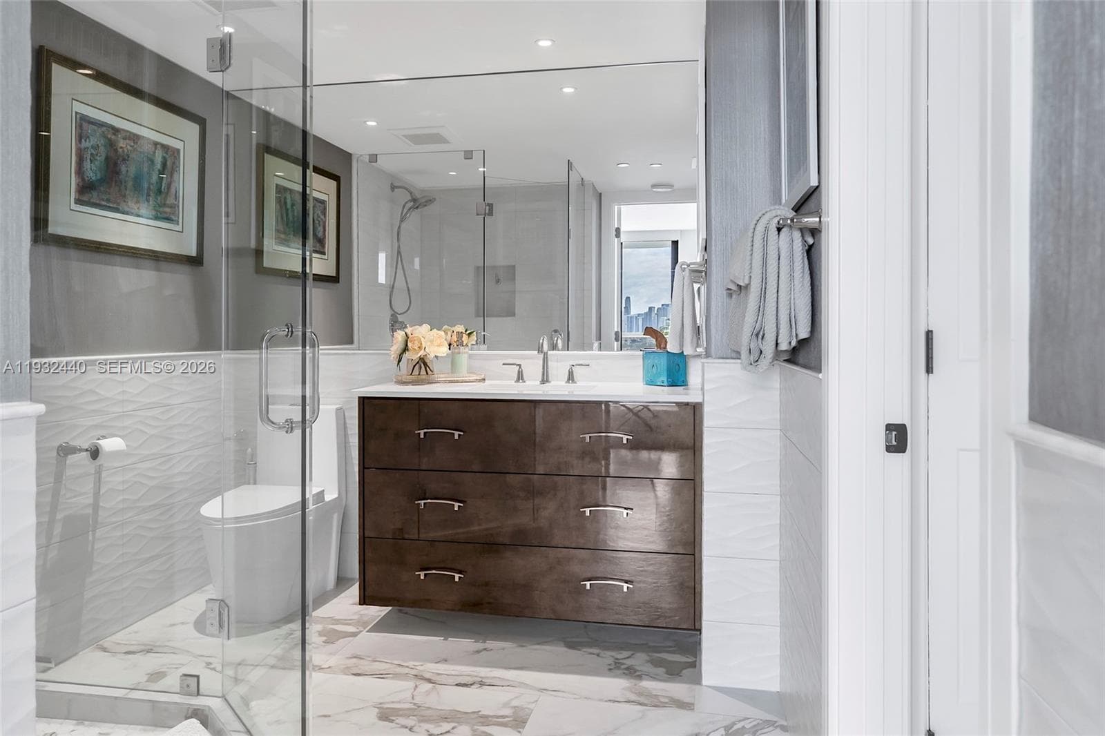 9 Island Ave # 2104, Miami Beach FL 33139 — 27