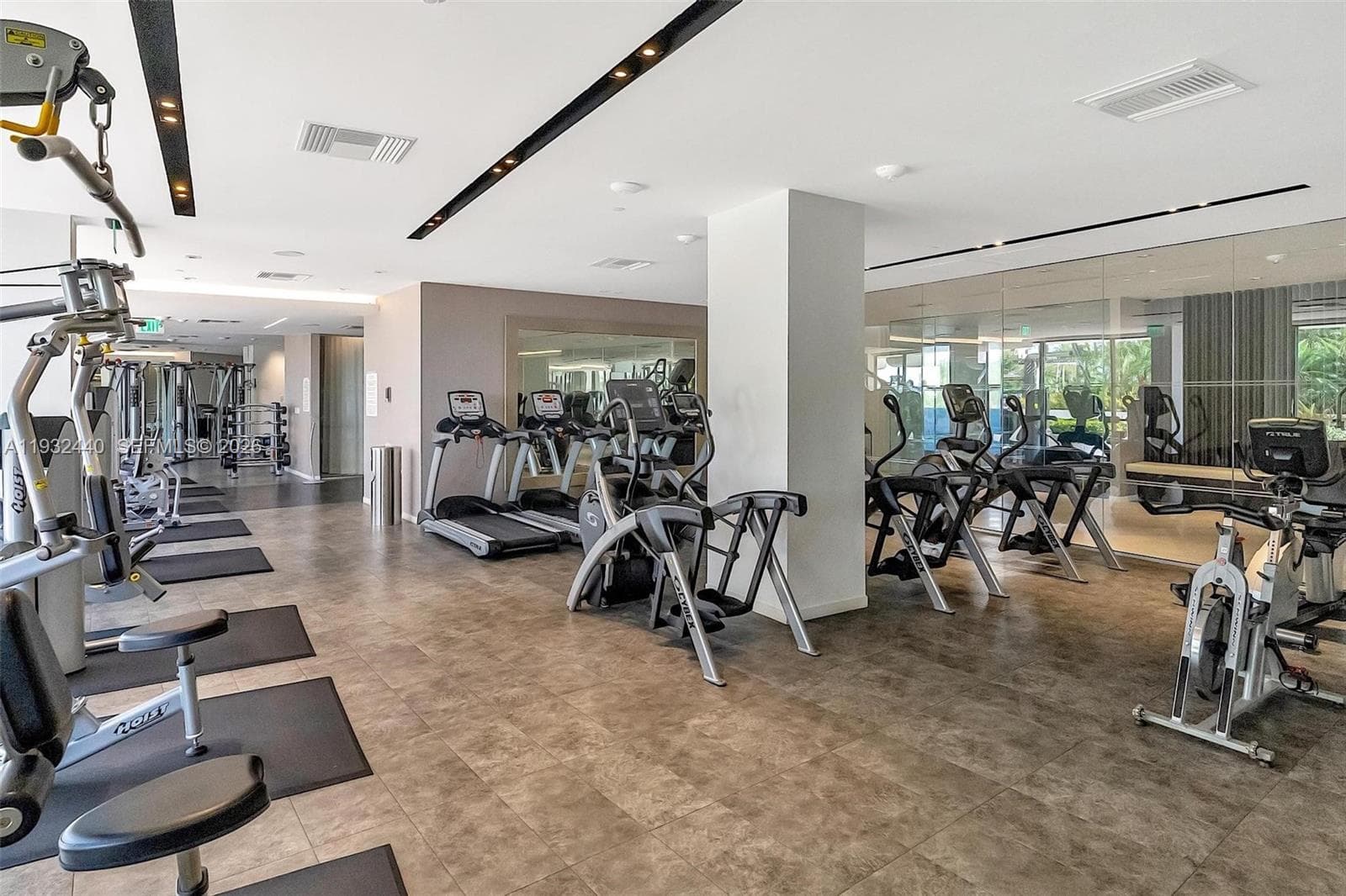 9 Island Ave # 2104, Miami Beach FL 33139 — 42