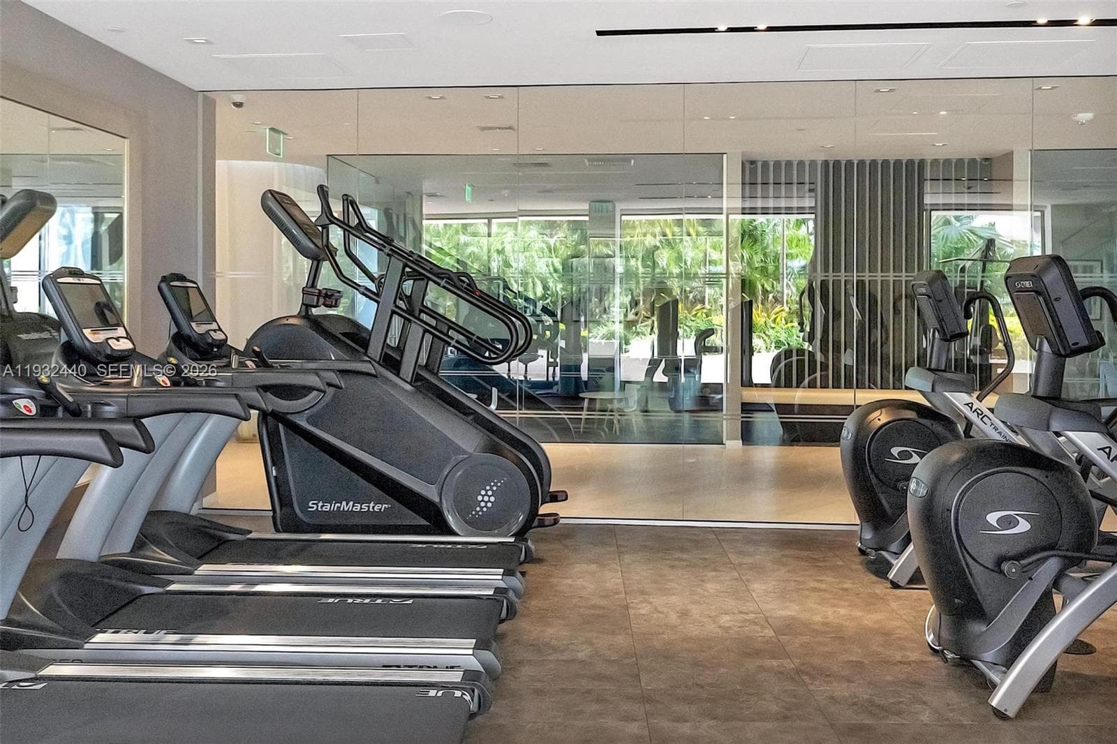 9 Island Ave # 2104, Miami Beach FL 33139 — 46