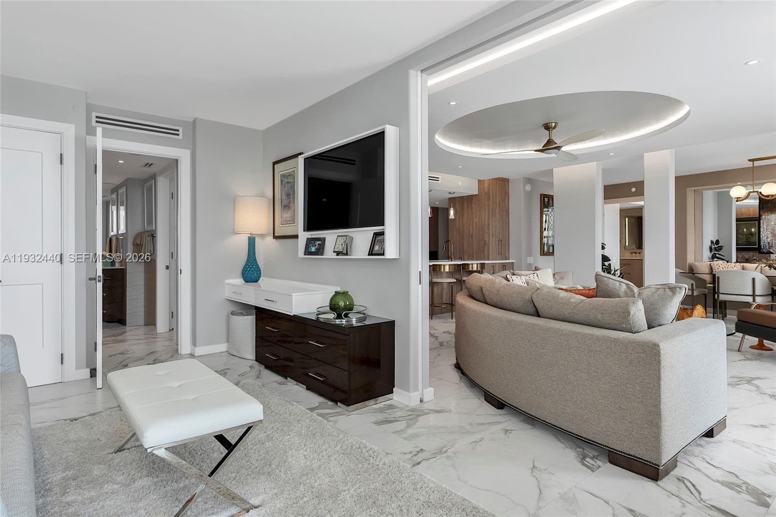 9 Island Ave # 2104, Miami Beach FL 33139 — 26